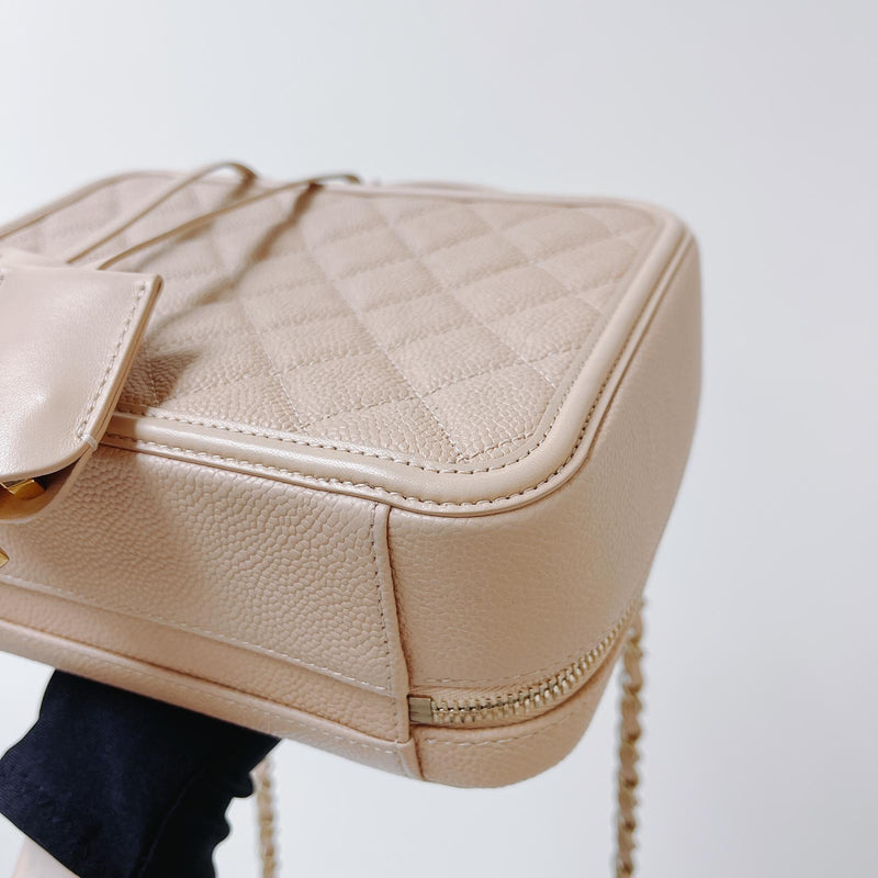 CC Medium Caviar Quilted Vanity Case Beige