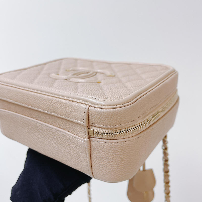 CC Medium Caviar Quilted Vanity Case Beige
