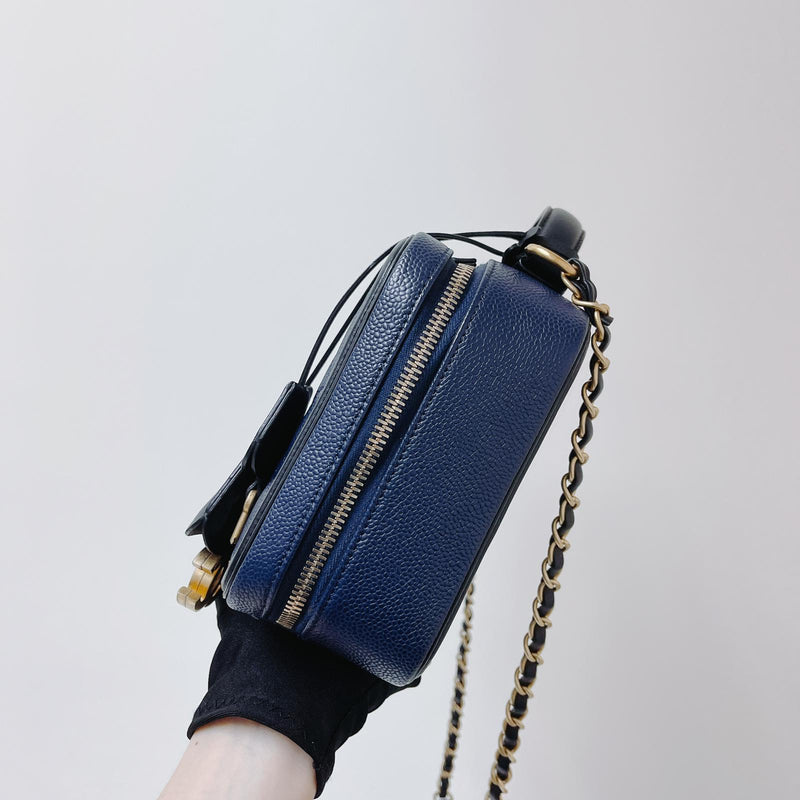 CC Filigree Medium Caviar Quilted Vanity Case Blue/Black