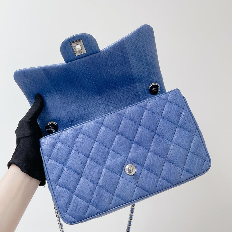 Easy Carry Medium Snakeskin Flap Blue