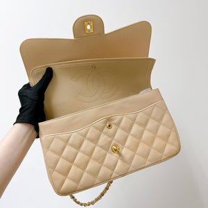 Double Flap Jumbo Caviar Beige GHW