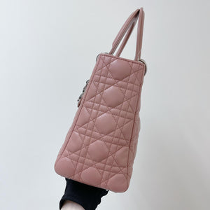 Lambskin Lady Dior Medium Powder Pink