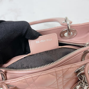 Lambskin Lady Dior Medium Powder Pink