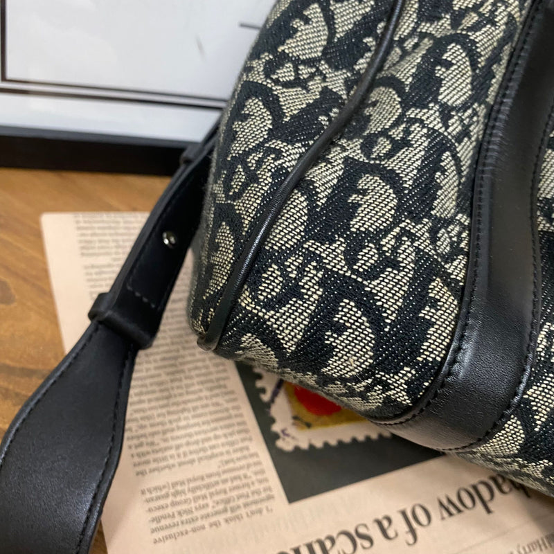 Oblique Canvas Boston Bag Black