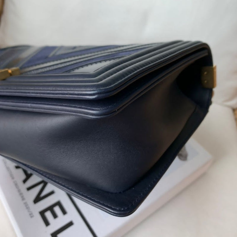 Chevron Boy Bag New Medium Mixed Leather Blue GHW