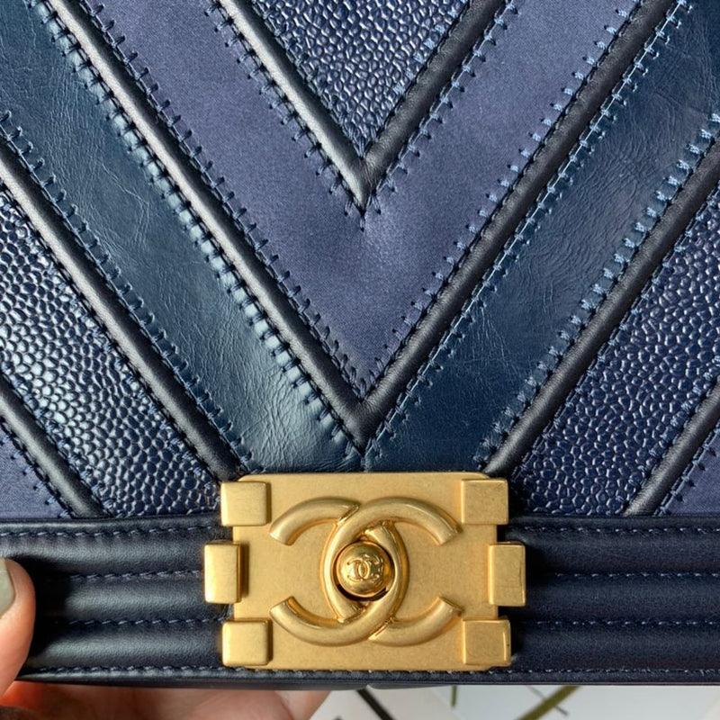 Chevron Boy Bag New Medium Mixed Leather Blue GHW