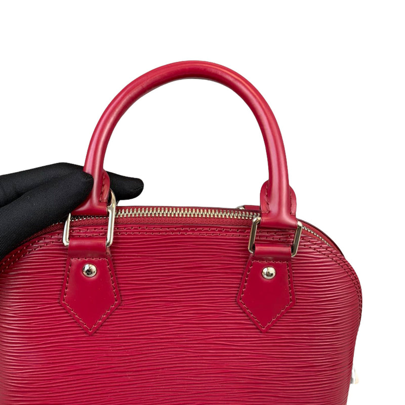 Louis Vuitton Alma BB Epi Leather Bag in Fuchsia  Louis vuitton handbags, Louis  vuitton alma, Louis vuitton