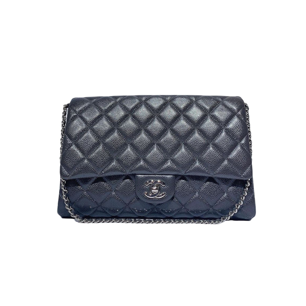 Classic Clutch w/chain Caviar Charcoal Grey SHW