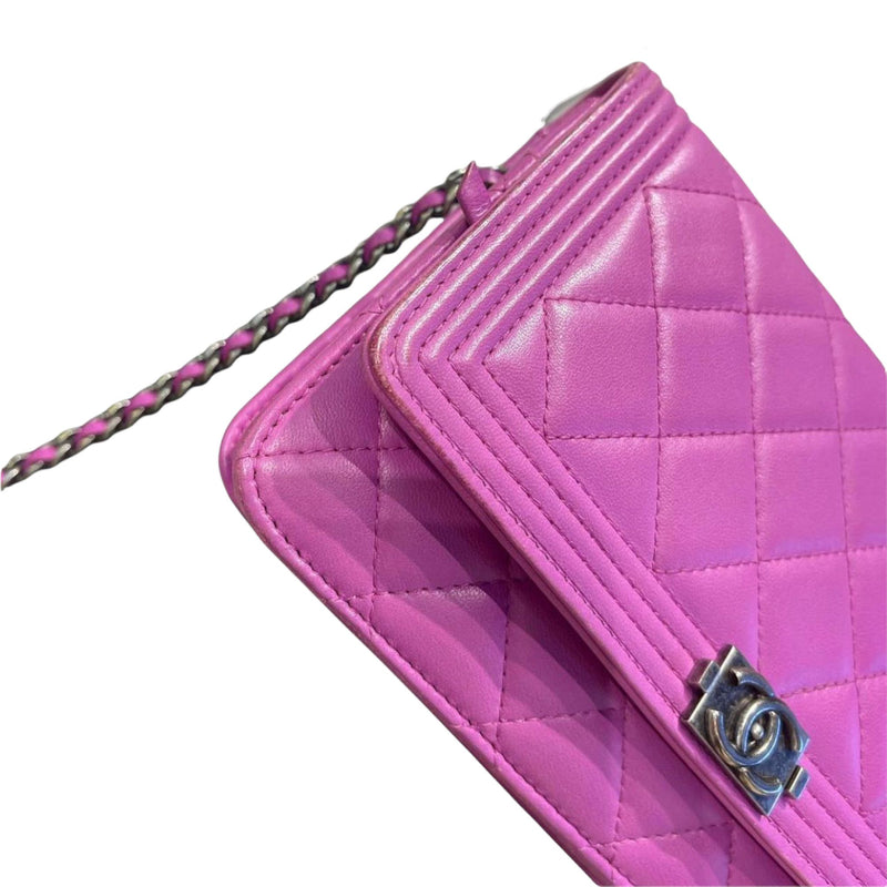 Boy Wallet on Chain Lambskin Purple RHW