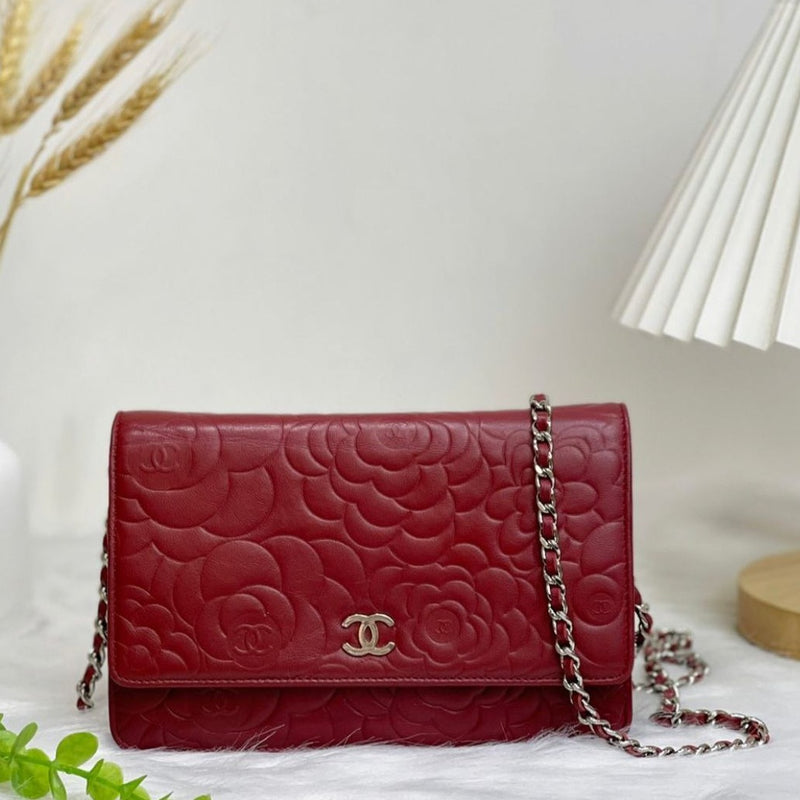 Chanel Red Lambskin Camellia Wallet on Chain (WOC) Q6AATR1IRB005