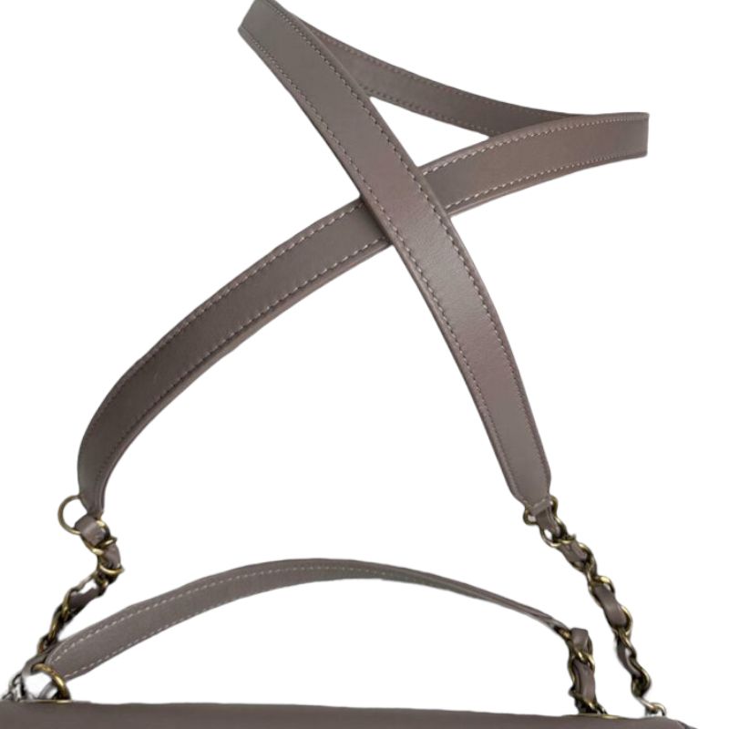 Coco Curve Flap Medium Lambskin Taupe GHW