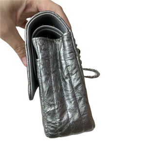 Chevron Double Flap Medium Crumpled Calfskin Silver SHW