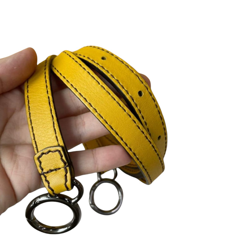 Medium Peekaboo Iconic Yellow SHW