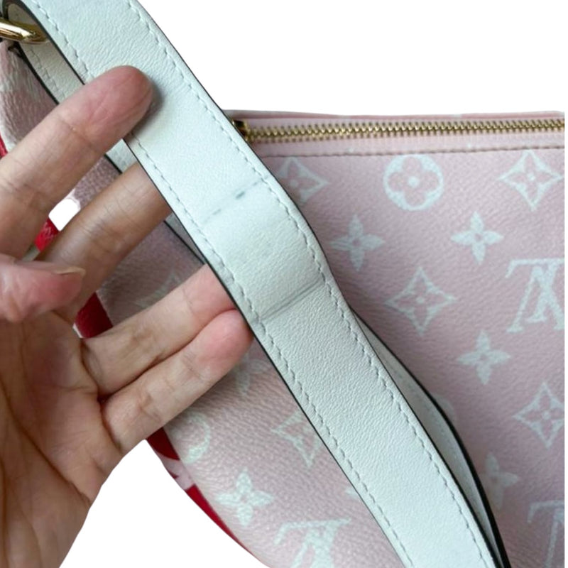 Louis Vuitton Monogram Giant Bum Bag Red Pink White Black at 1stDibs  pink louis  vuitton fanny pack, louis vuitton pink fanny pack, louis vuitton pink belt  bag