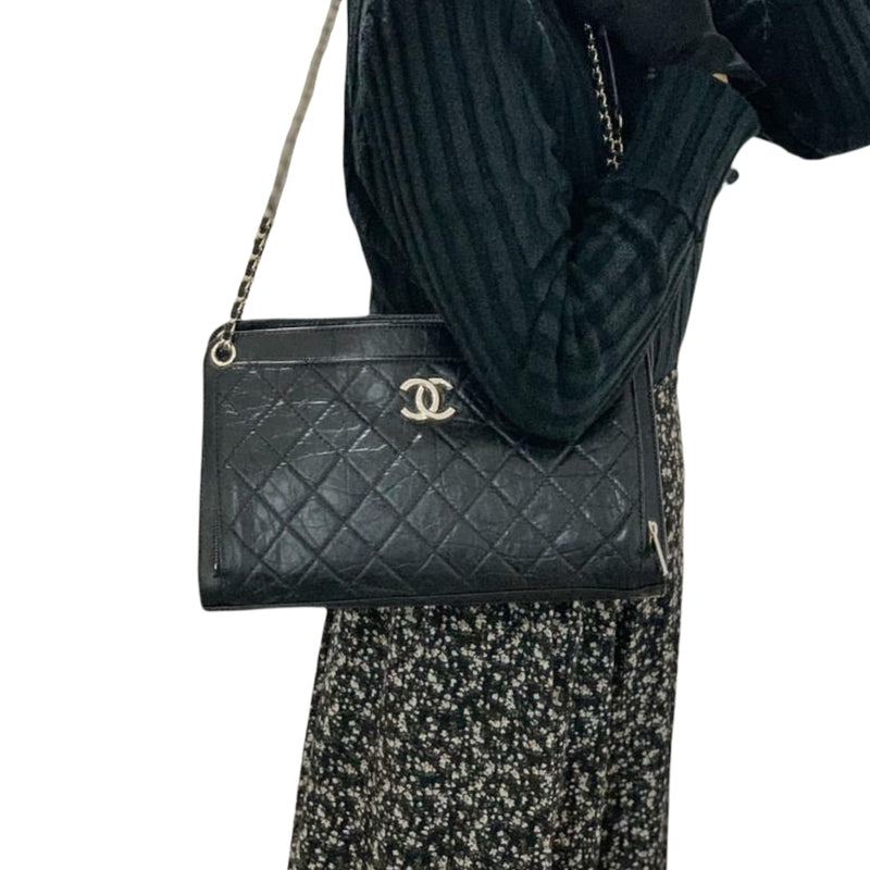 Shoulder Quilted Crinkled Calfskin Black SHW