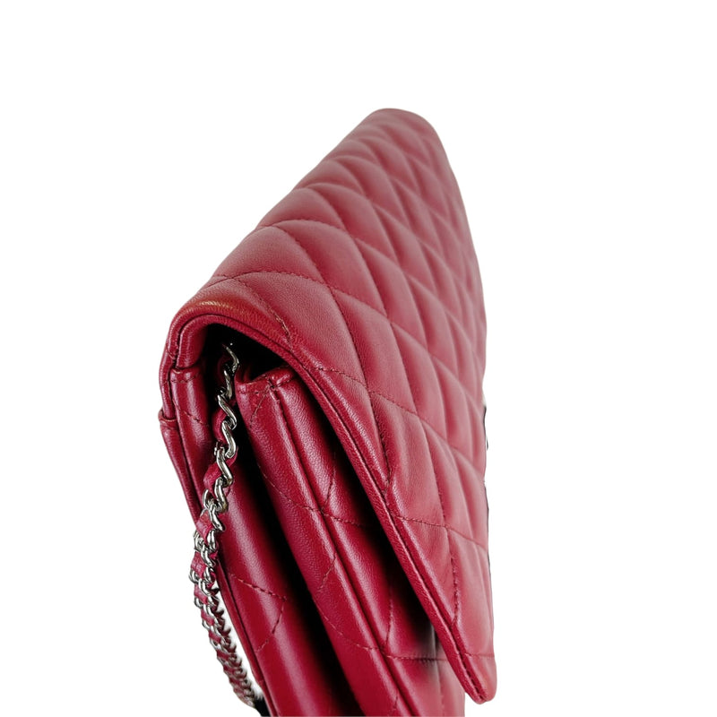 Timeless Clutch in Lambskin Leather Red SHW