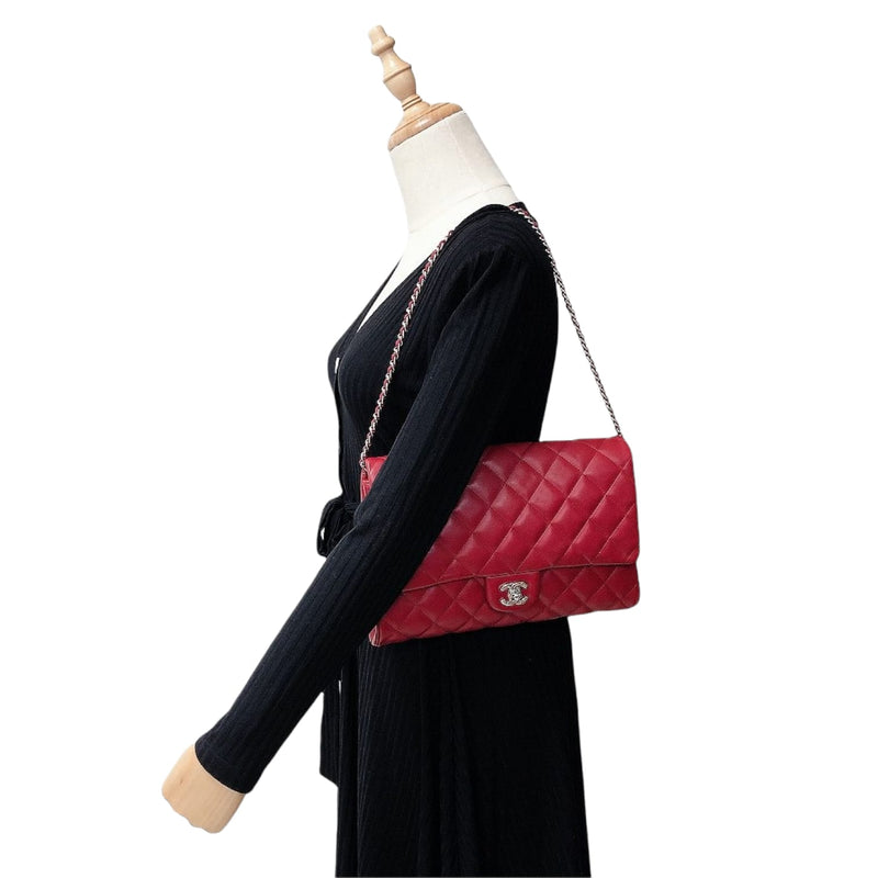 Timeless Clutch in Lambskin Leather Red SHW