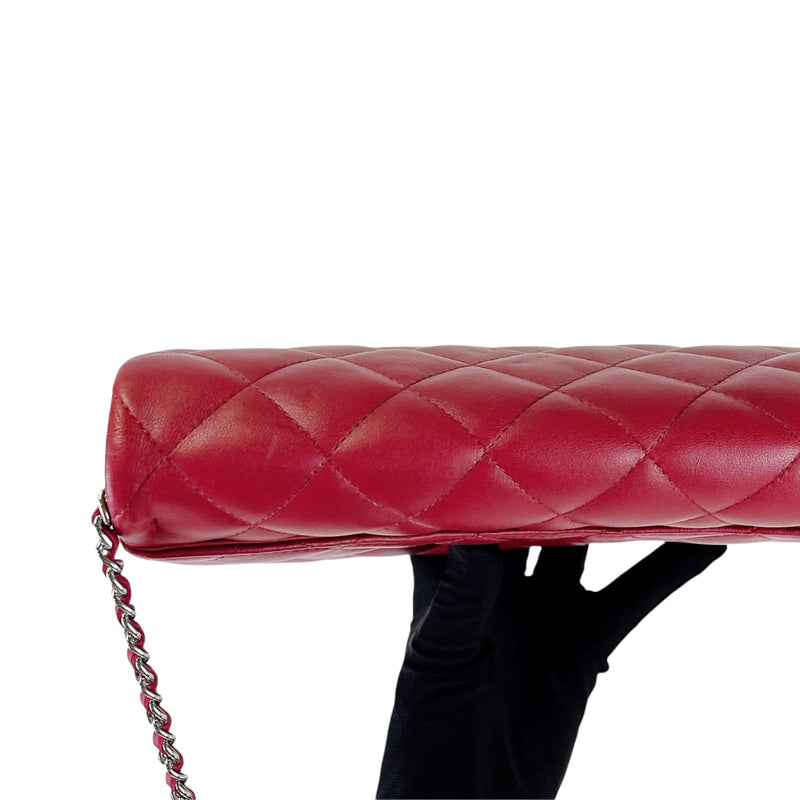 Timeless Clutch in Lambskin Leather Red SHW