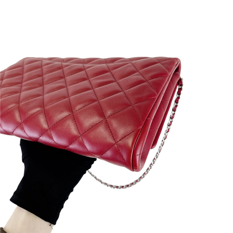 Timeless Clutch in Lambskin Leather Red SHW