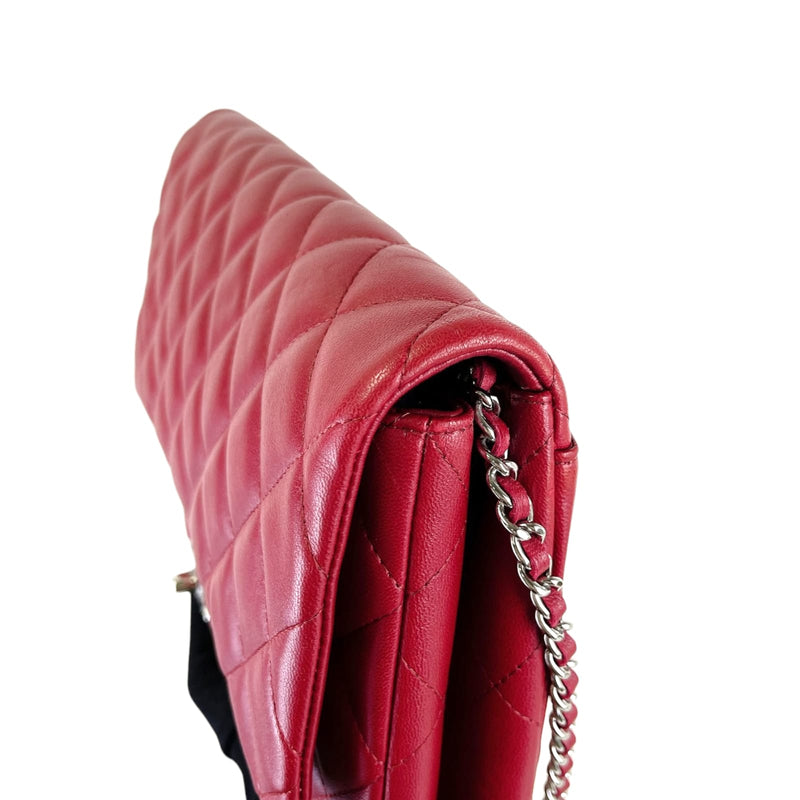 Timeless Clutch in Lambskin Leather Red SHW
