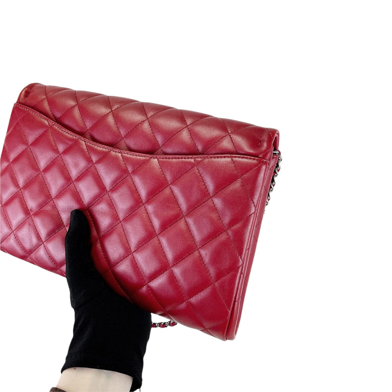 Timeless Clutch in Lambskin Leather Red SHW