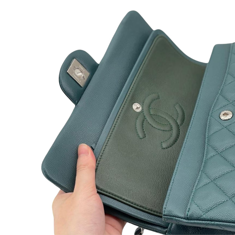 Medium Classic Double  Flap Caviar Green SHW