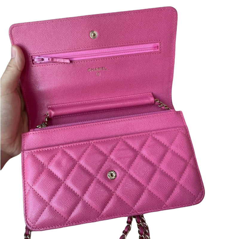 Very Pretty! NWT 🌸 CHANEL Classic 22C Pink 🌸Wallet On Chain WOC Flap Bag  GHW