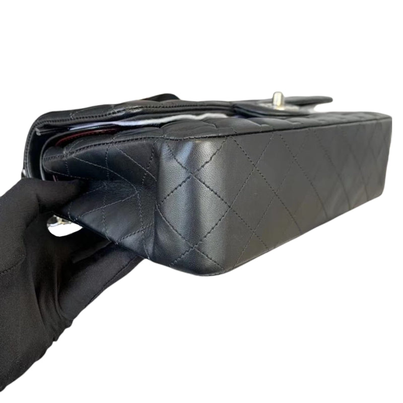 Medium Classic Double Flap Lambskin Black SHW
