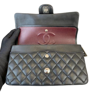 Medium Classic Double Flap Lambskin Black SHW