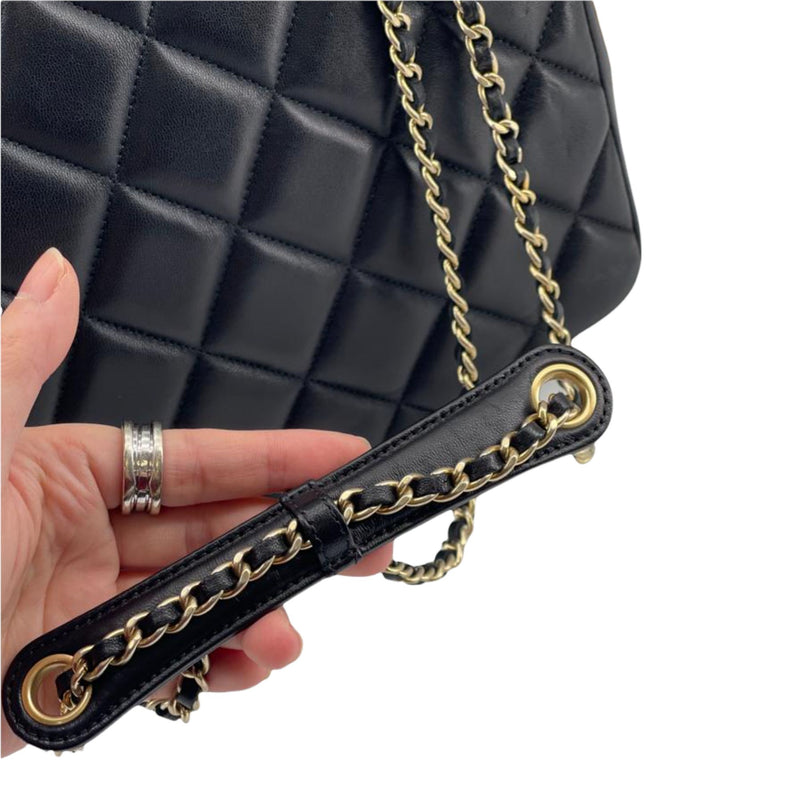 Black Lambskin 'CC' Flap Handbag