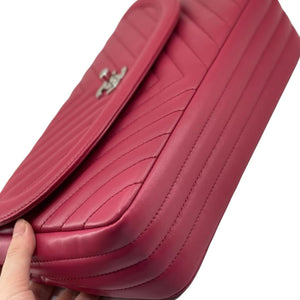 Medium Classic Round CC Flap Chevron Lambskin Red SHW