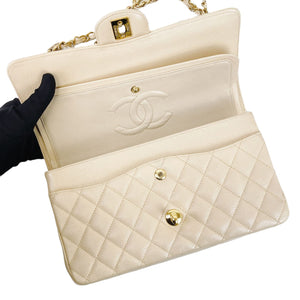 Classic Flap Medium Caviar Beige GHW