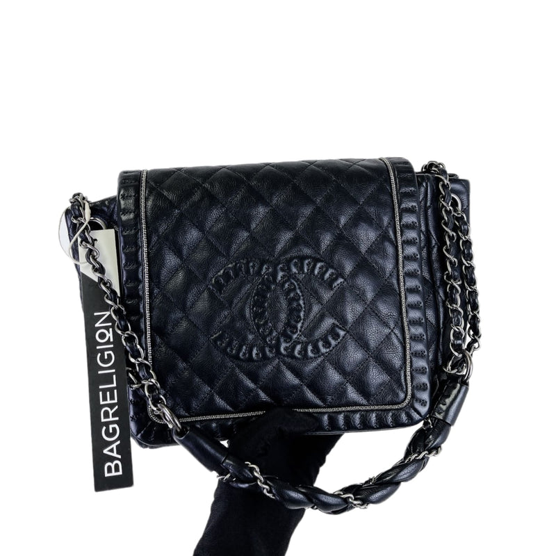 Chanel Black Quilted Lambskin Medium Classic Double Flap Bag – Madison  Avenue Couture