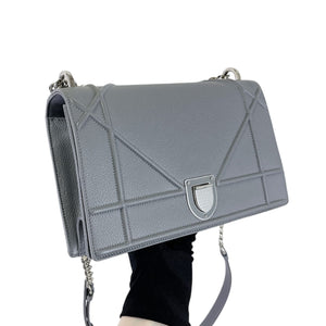 Medium Diorama Grained Calfskin SHW