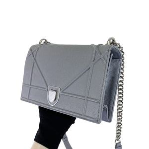 Medium Diorama Grained Calfskin SHW