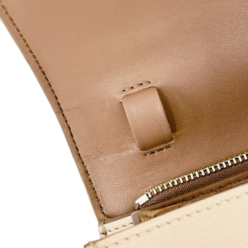 Medium Classic Box Calfskin Liégé Beige GHW