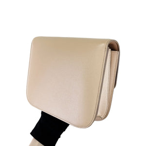 Medium Classic Box Calfskin Liégé Beige GHW