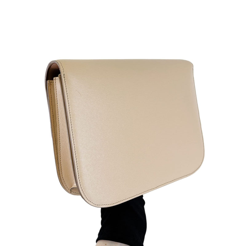 Medium Classic Box Calfskin Liégé Beige GHW