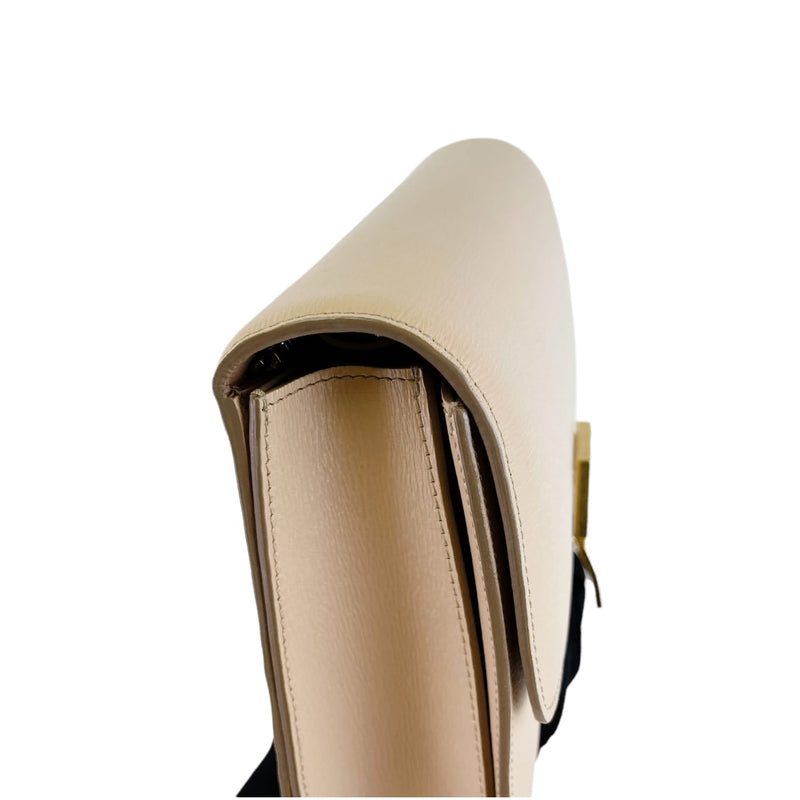 Medium Classic Box Calfskin Liégé Beige GHW