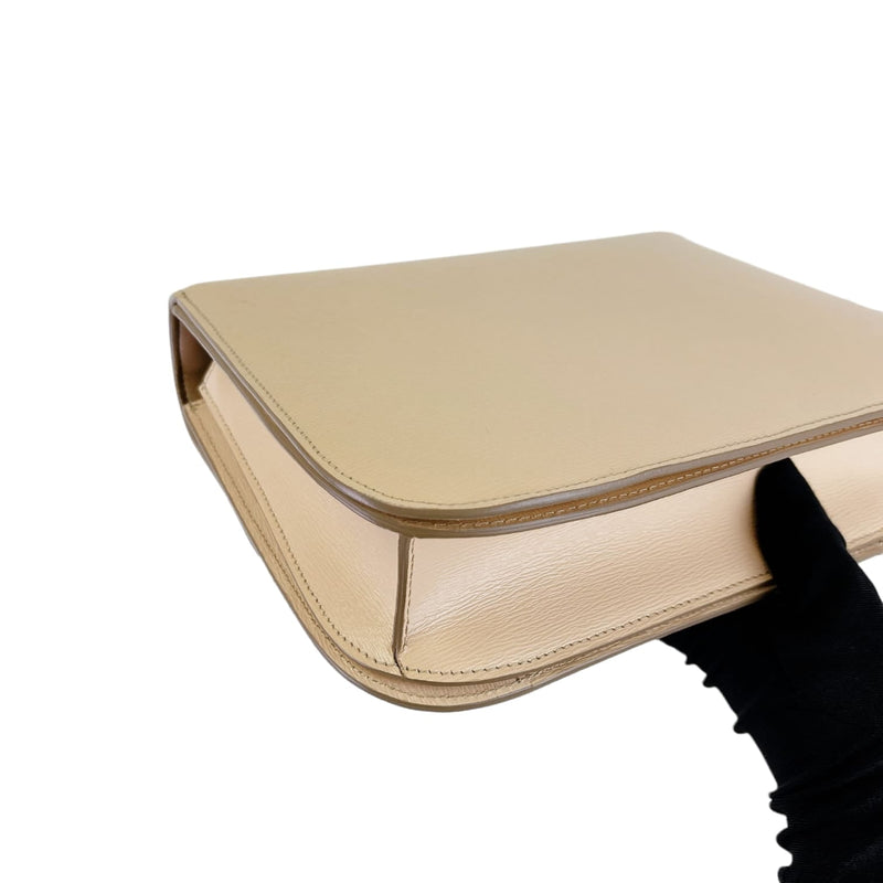 Medium Classic Box Calfskin Liégé Beige GHW