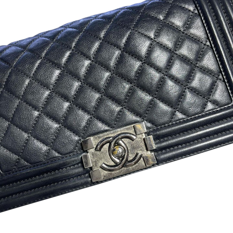 Old Medium Boy Quilted Calfskin Black GHW