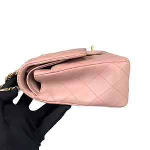 Medium Classic Double Flap Lambskin Light Pink GHW