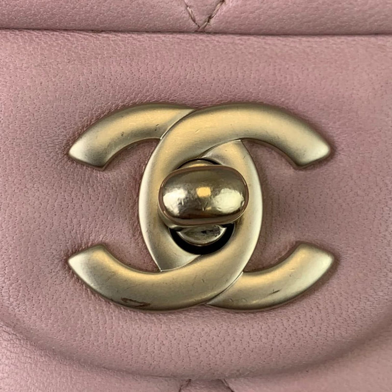 Chanel Medium Classic Double Flap Bag Light Pink Lambskin Light