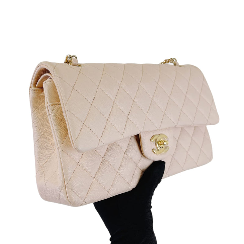 Medium Classic Flap 22c Caviar Beige GHW