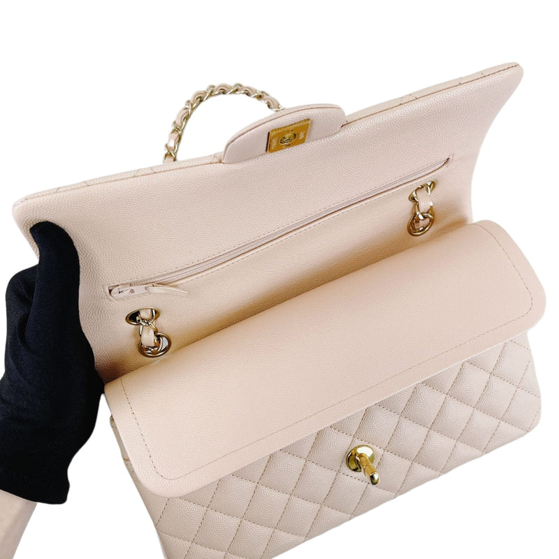 Medium Classic Flap 22c Caviar Beige GHW