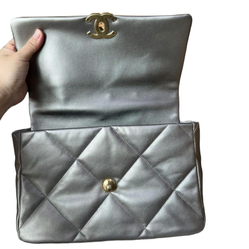 Large 19 Lambskin Silver MHW