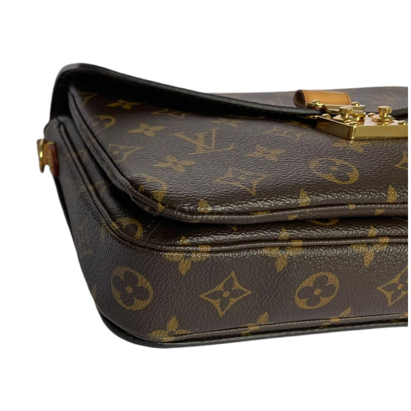 Monogram Classic Pochette Métis GHW