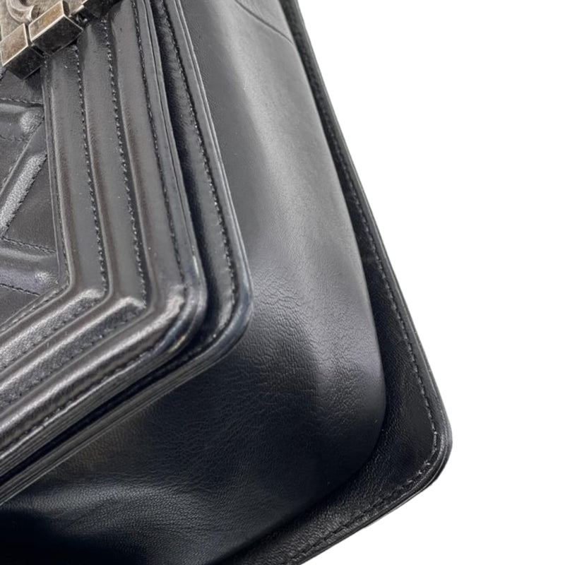 Old Medium Boy Calfskin Black RHW