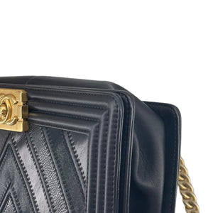 New Medium Chevron Boy Bag Mixed Leather Black GHW