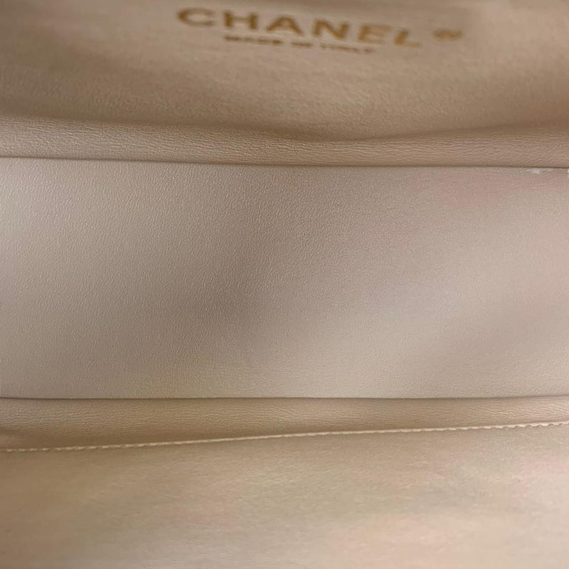 Chanel Business Affinity Flap Bag Beige Caviar CHW - Luxury Helsinki